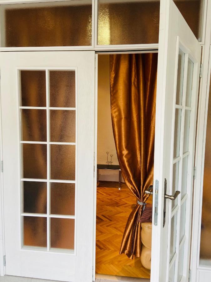 Right In The Heart Of Podgorica! Apartment Ngoại thất bức ảnh