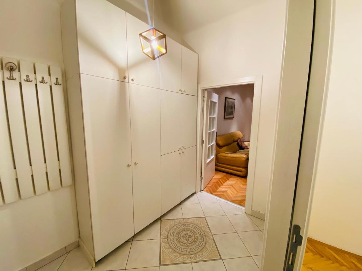 Right In The Heart Of Podgorica! Apartment Ngoại thất bức ảnh